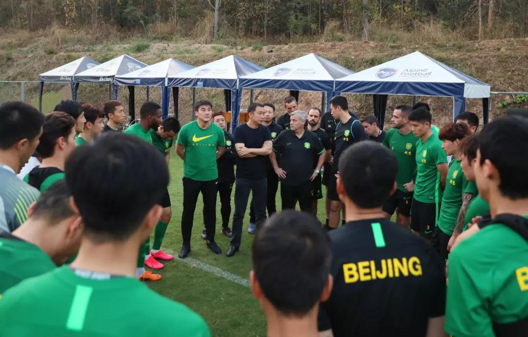 国安老板赴泰国探望球队:做好防护 亚冠为全国